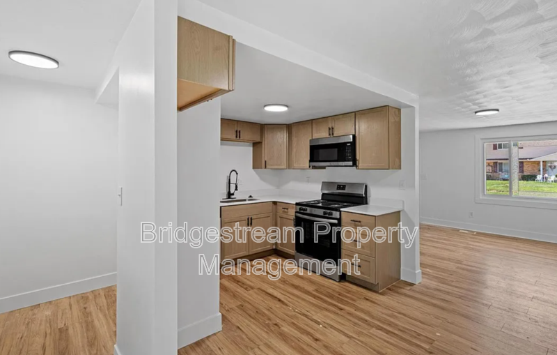 6815 Alter Rd - Photo 7 of 13