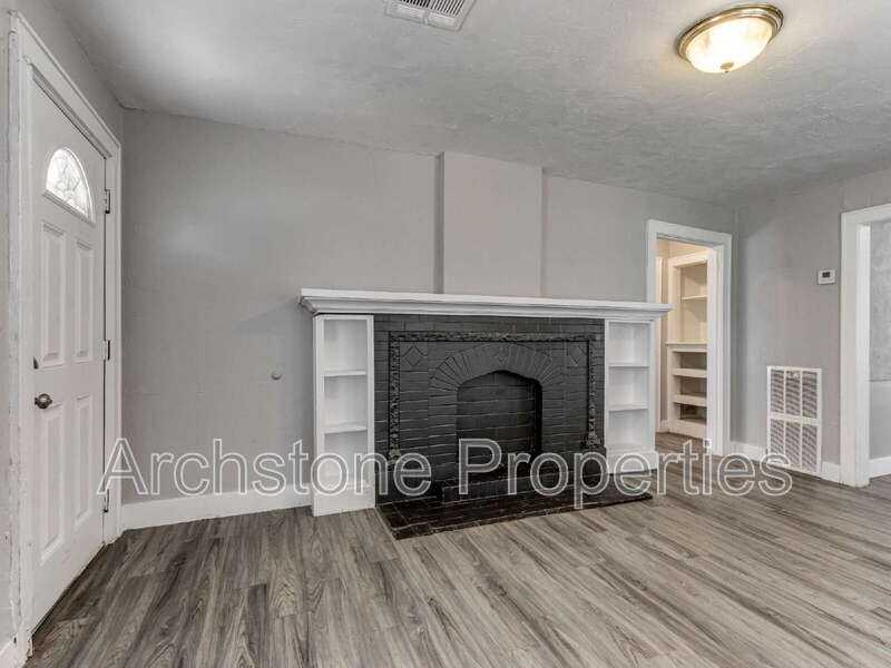 4409 N Military Ave - Photo 4 of 25