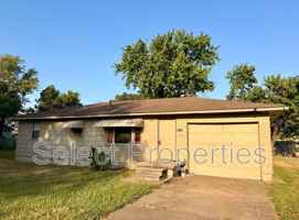 featured image of 2103 Brazos St