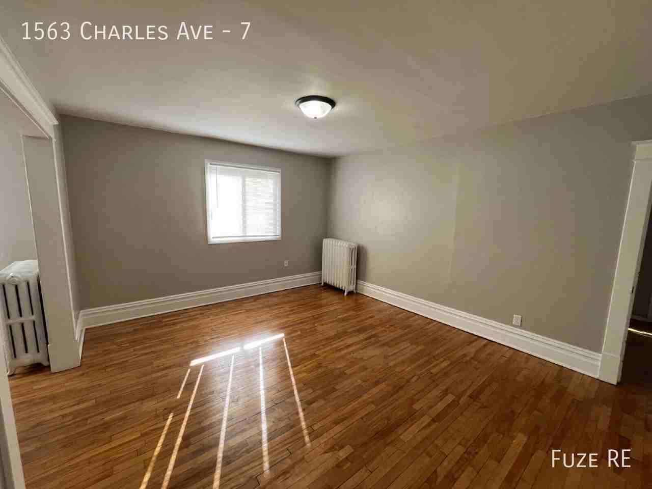 1563 Charles Ave #7 - Photo 5 of 11