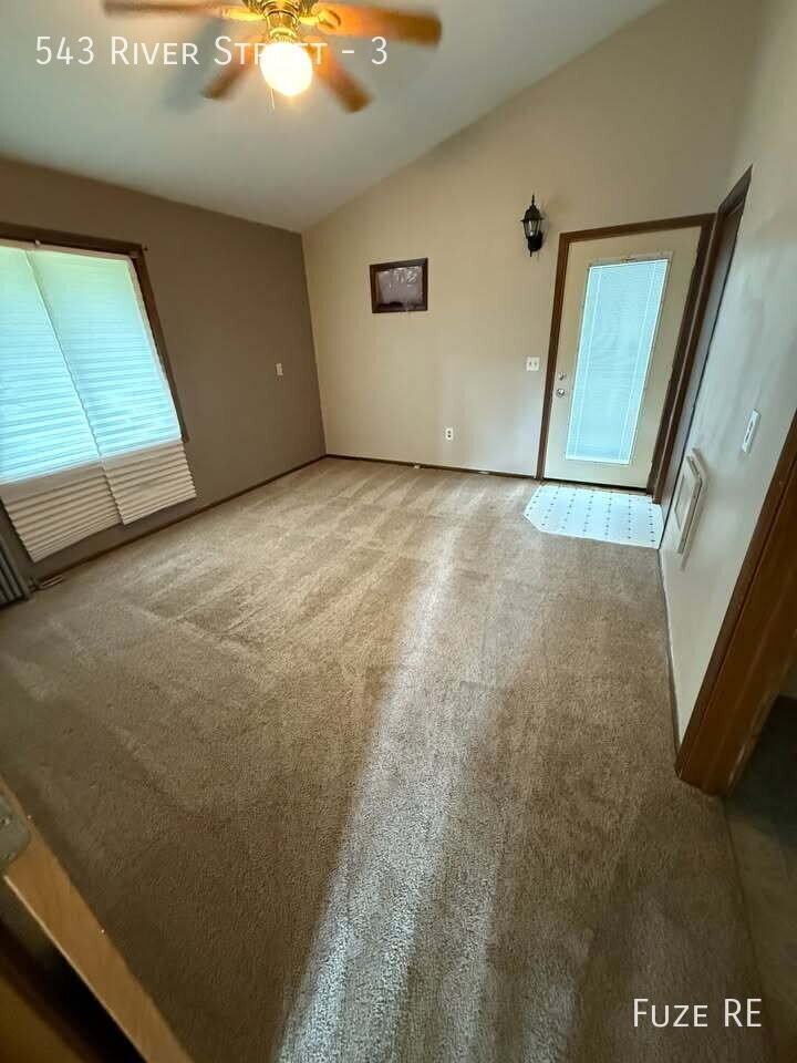 543 River St #3 - Photo 4 of 13