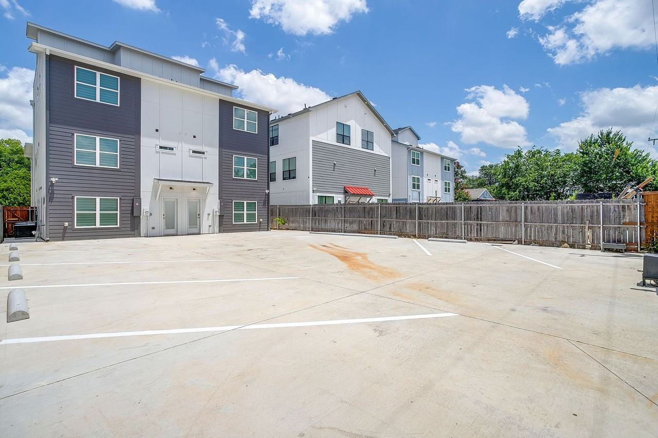 3214 Forest Park Blvd - Photo 5 of 36