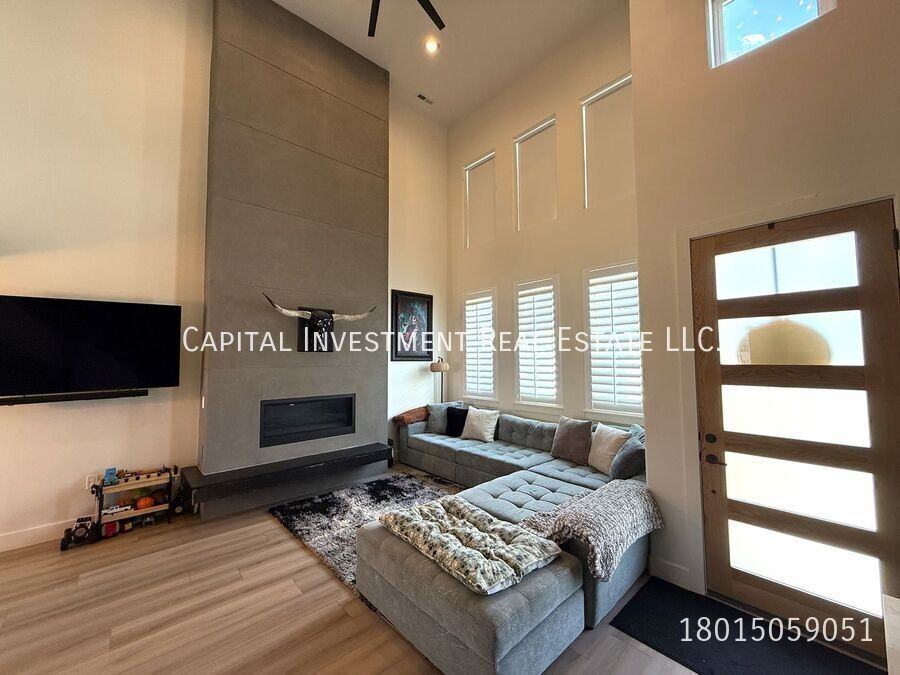7637 S Brinkerhoff Dr - Photo 3 of 25