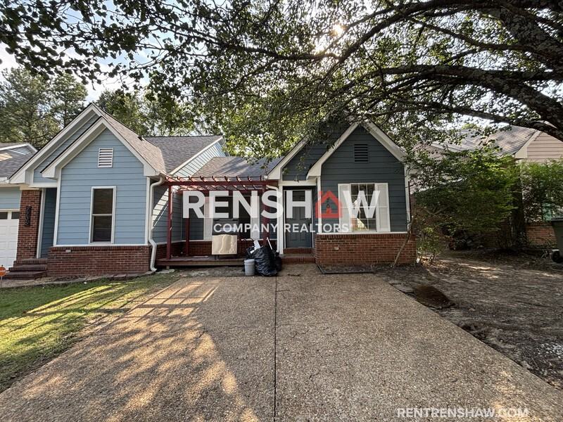 2204 Curbertson Cv
