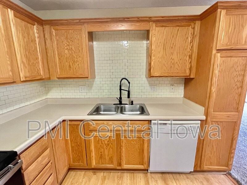 1262 Se Village View Ln - Photo 7 of 20