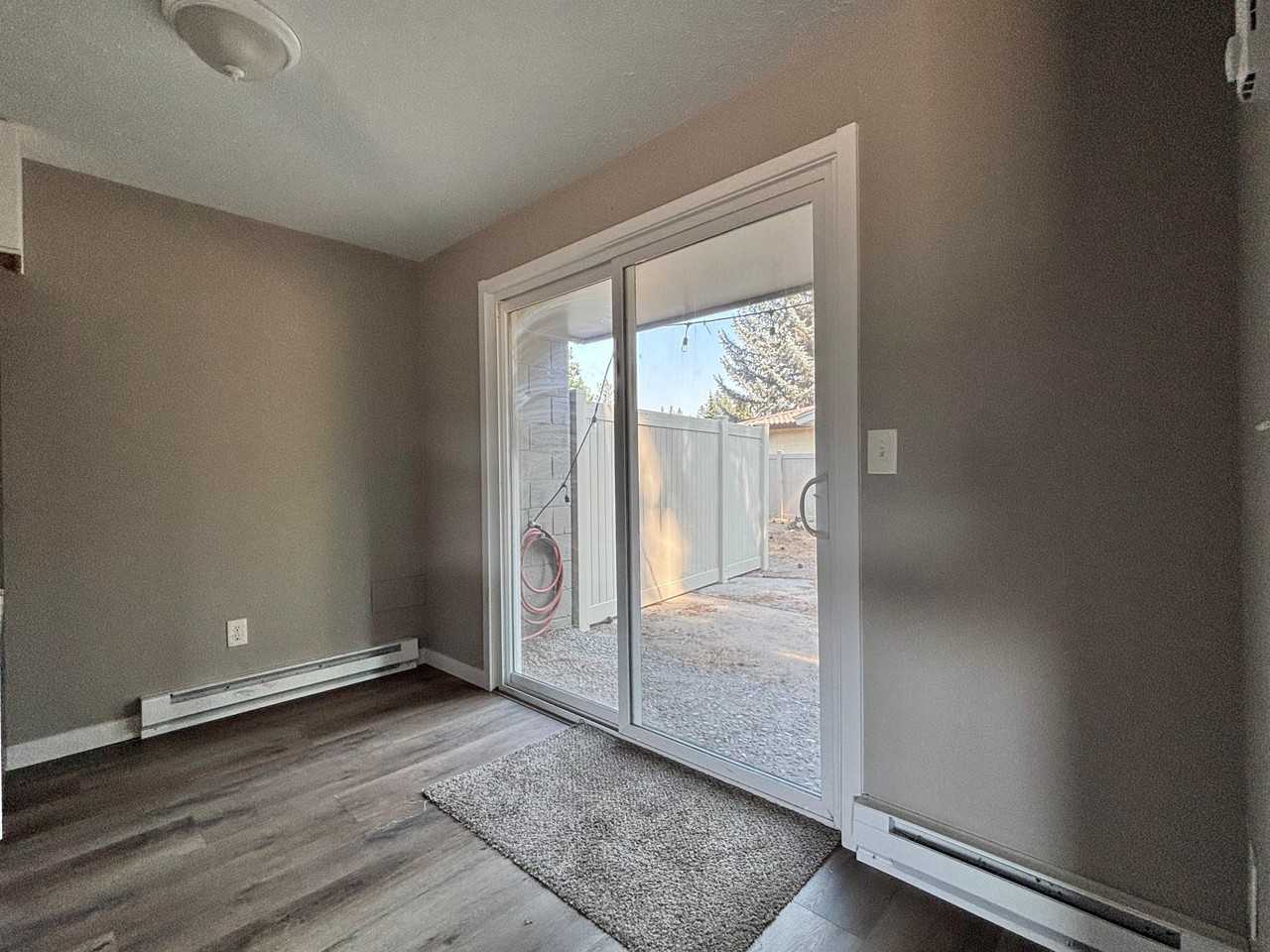 2405 S University Rd - Photo 5 of 18