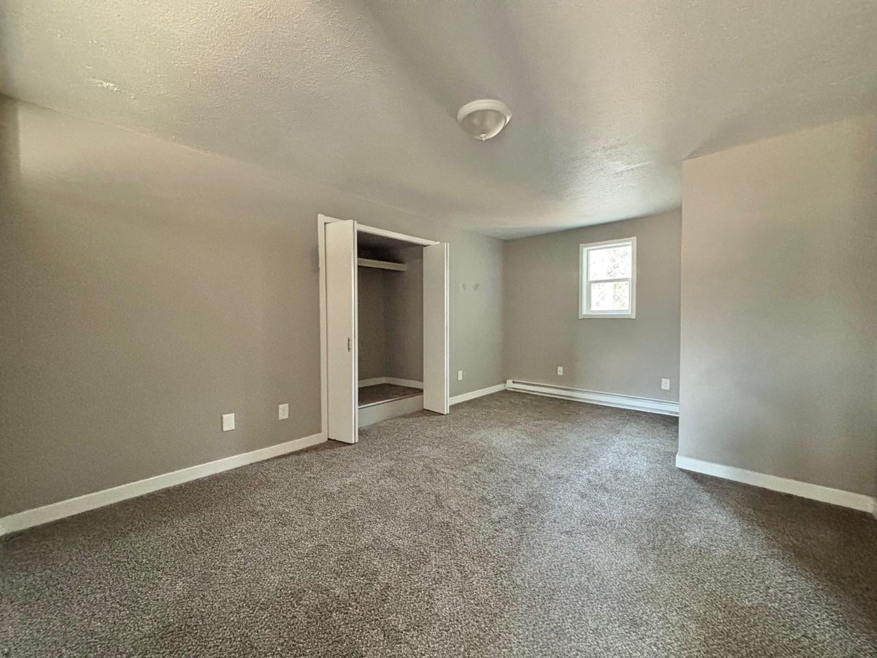 2405 S University Rd - Photo 7 of 18