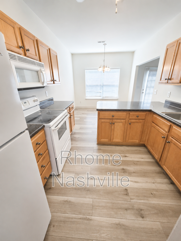 1019 Golf View Way - Photo 5 of 20