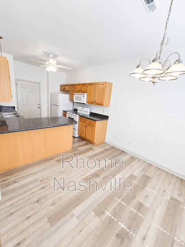 1019 Golf View Way - Photo 6 of 20