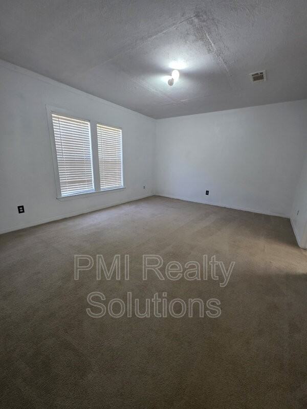 31312 S 369th West Ave - Photo 6 of 20