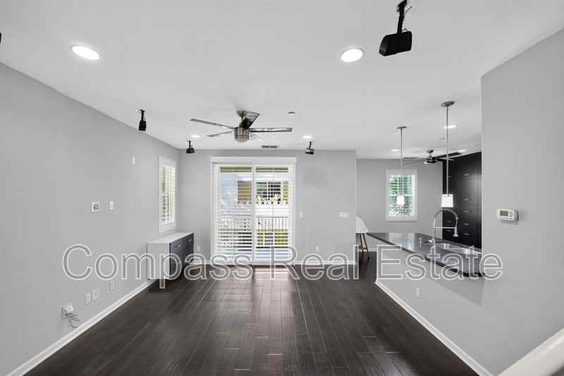1322 Nestwood Way - Photo 4 of 16