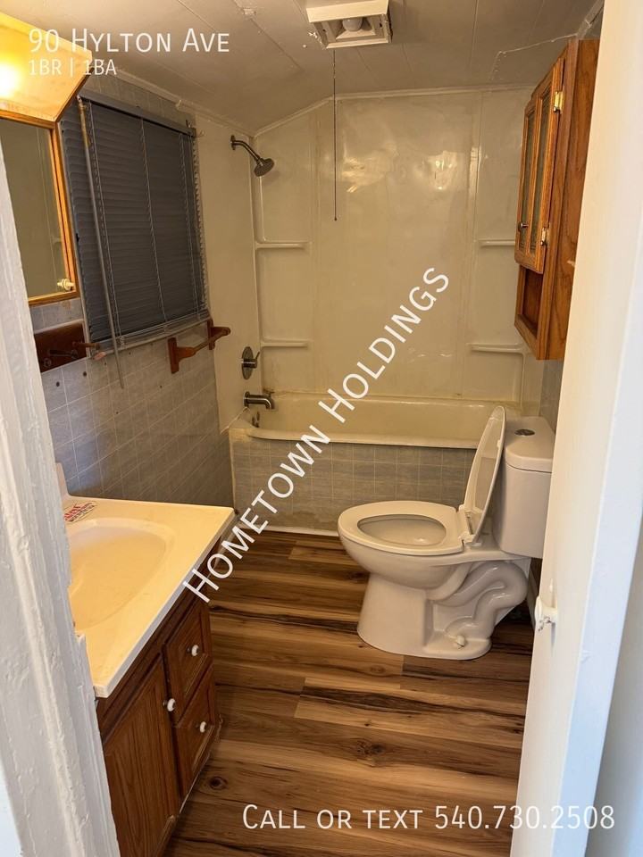 90 Hylton Ave - Photo 2 of 11
