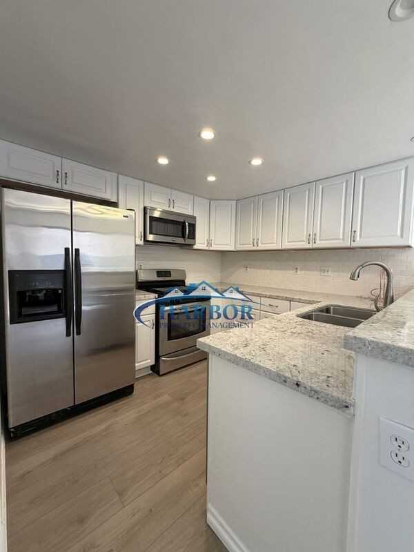 1015 W 159th St #13 - Photo 2 of 15