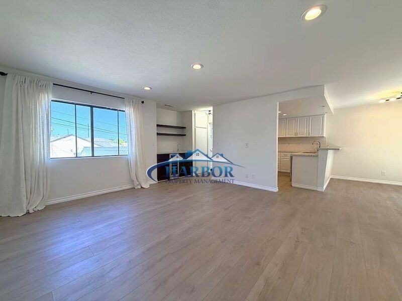 1015 W 159th St #13 - Photo 3 of 15