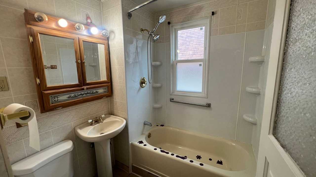 2656 N 24th St - Photo 6 of 36