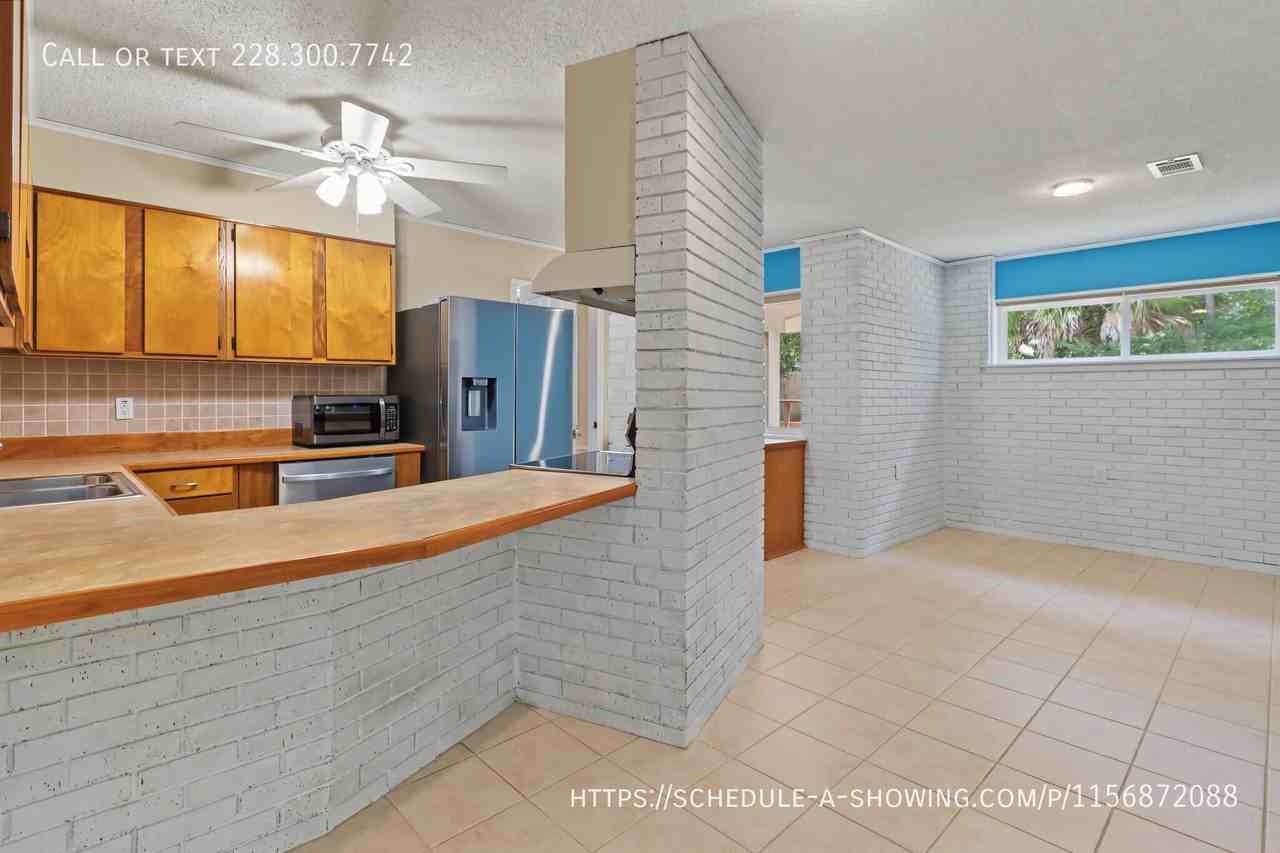 108 Pimlico St - Photo 4 of 20