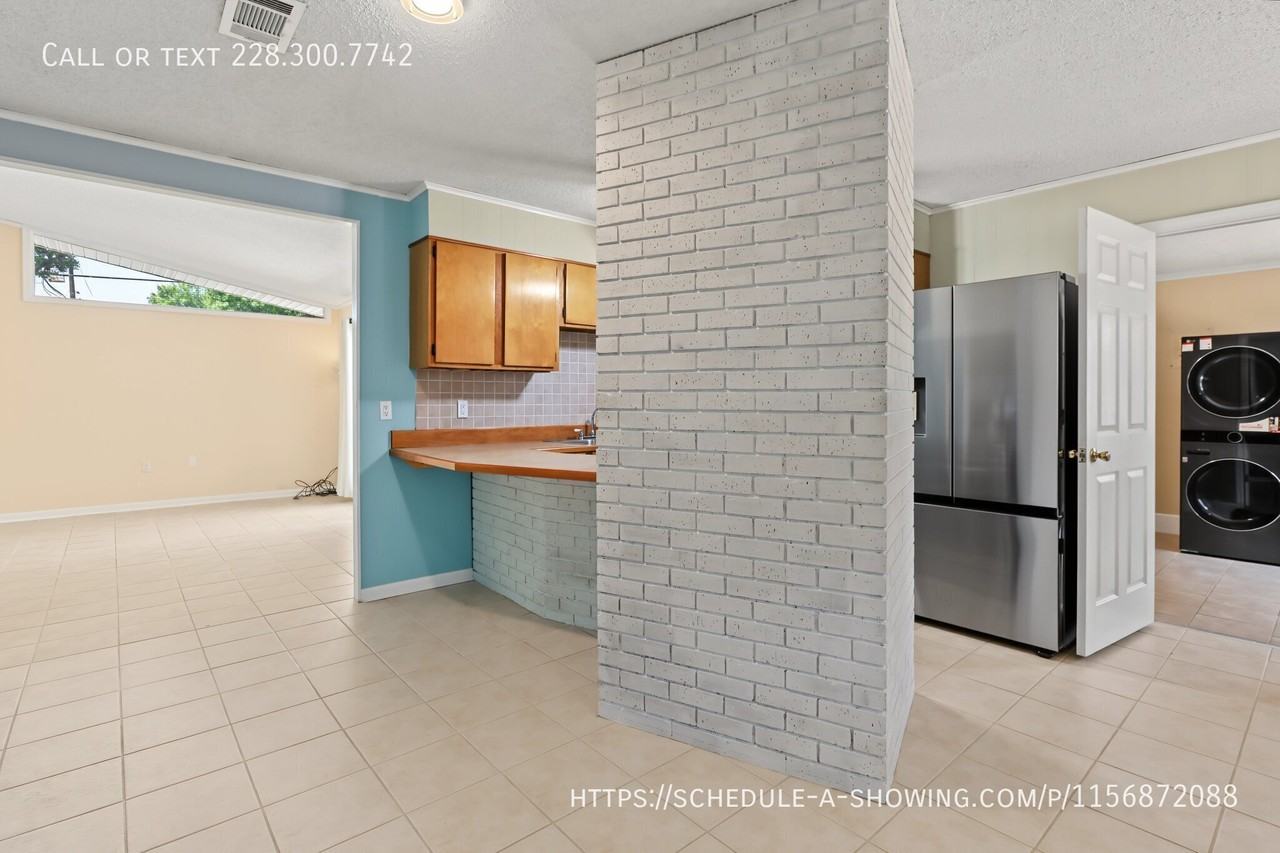 108 Pimlico St - Photo 7 of 20