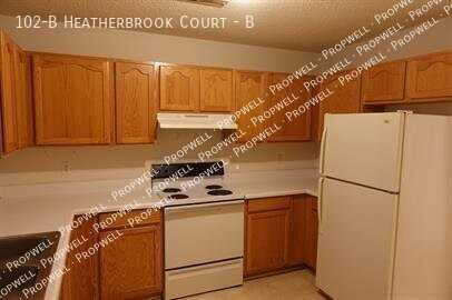 102B Heatherbrook Ct #B - Photo 3 of 7