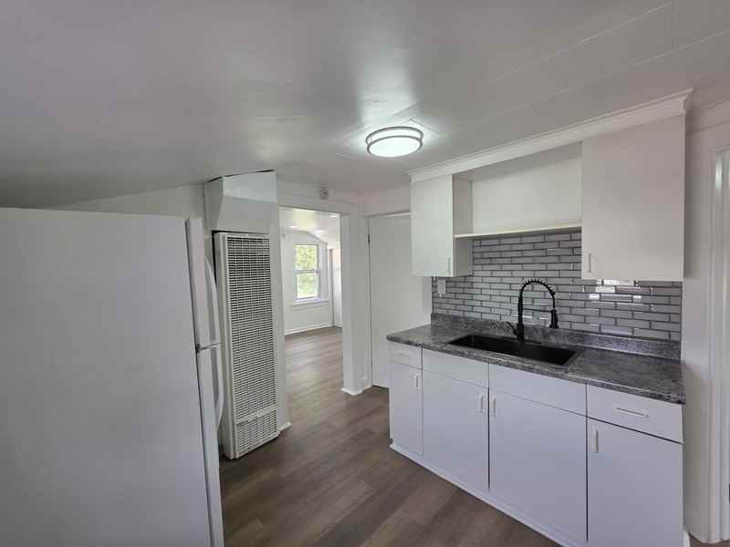 347 Homecrest Dr - Photo 4 of 6