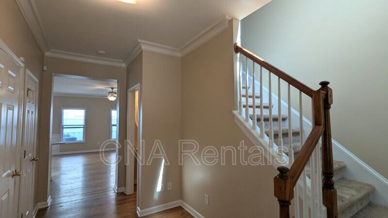 1747 Oakbrook Ln Nw - Photo 5 of 27