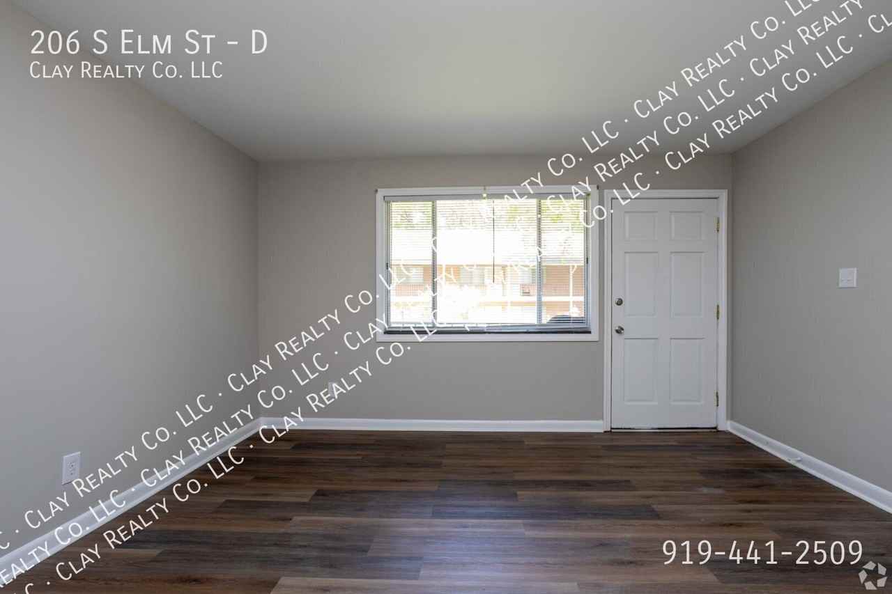 206 S Elm St #D - Photo 3 of 22