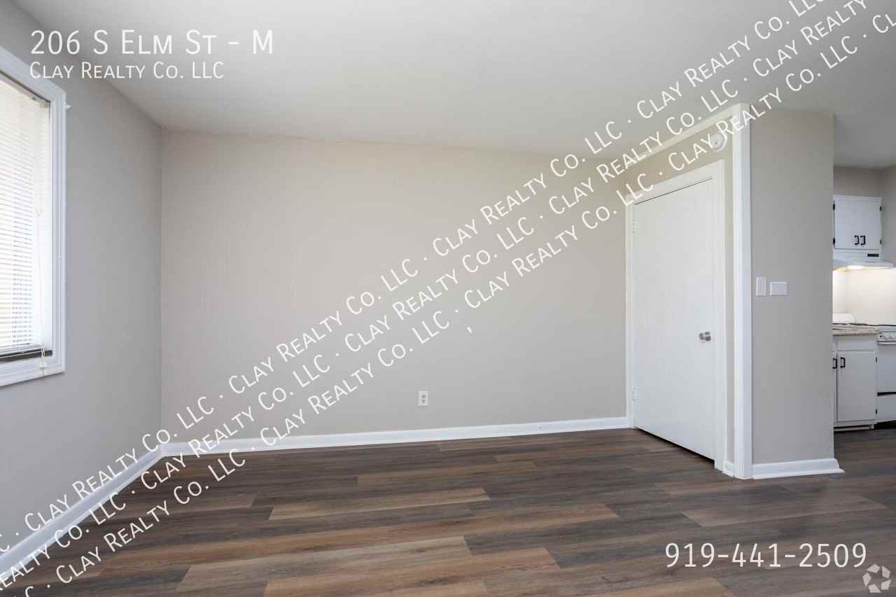 206 S Elm St #M - Photo 5 of 20