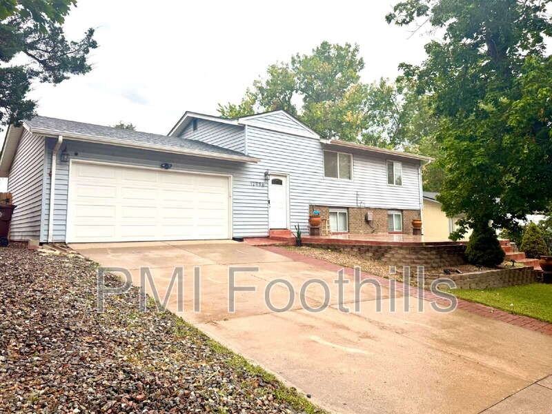 12996 E Florida Dr - Photo 2 of 16