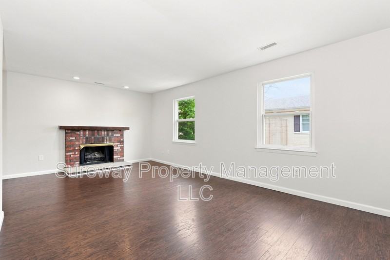106 Willow Turn #B - Photo 2 of 14