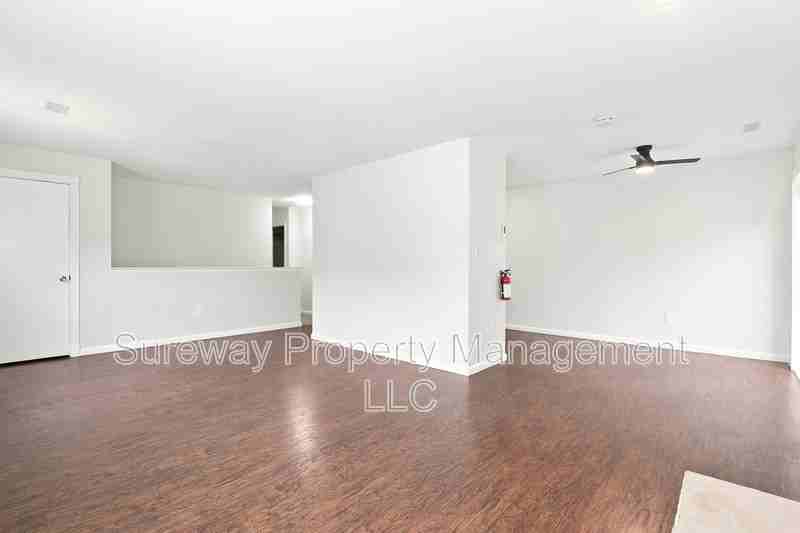 106 Willow Turn #B - Photo 4 of 14