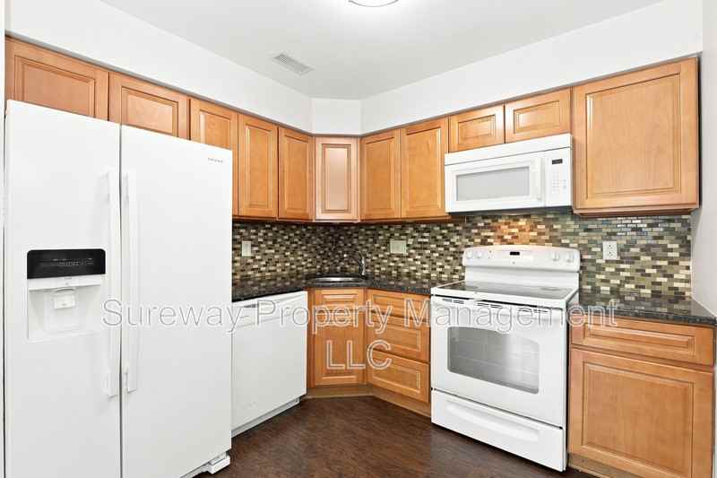 106 Willow Turn #B - Photo 5 of 14