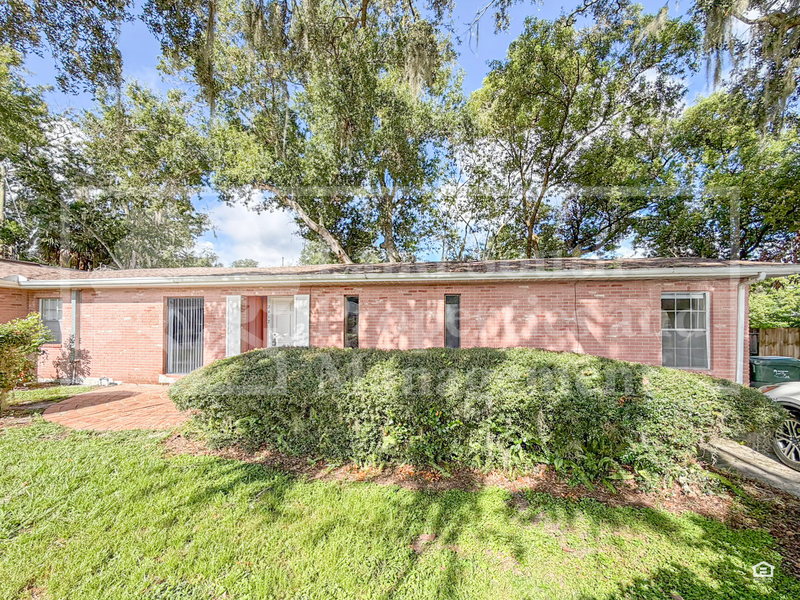 2417 Carolina Ave - Photo 2 of 18