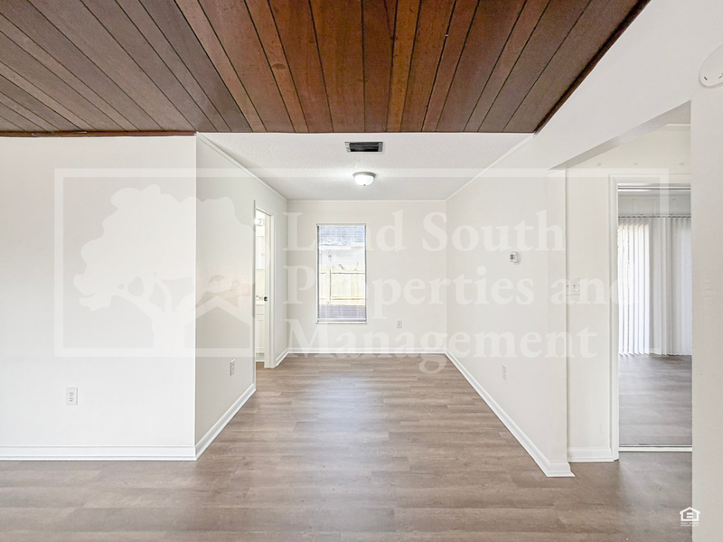 2417 Carolina Ave - Photo 5 of 18