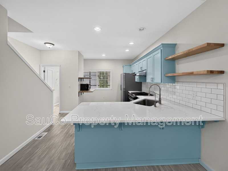 7839 Ne Kian Ln - Photo 7 of 26