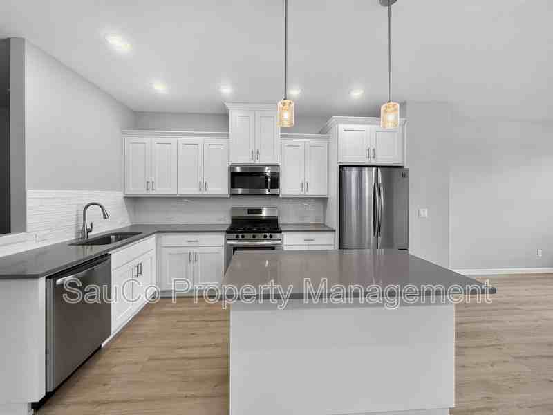 7024 Se Frasier Ln - Photo 3 of 15