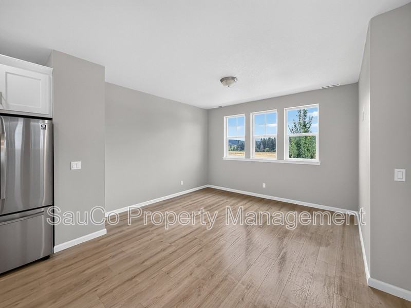 7024 Se Frasier Ln - Photo 4 of 15