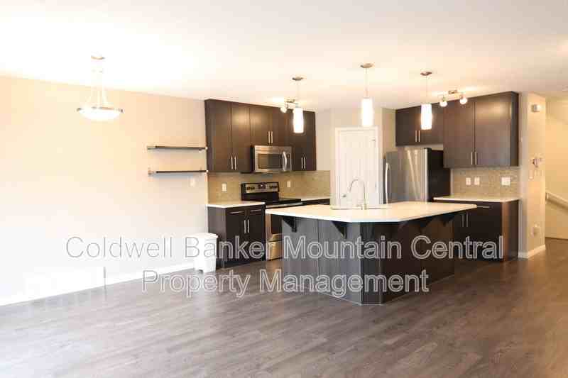 1715 Chapman Way Sw - Photo 3 of 26