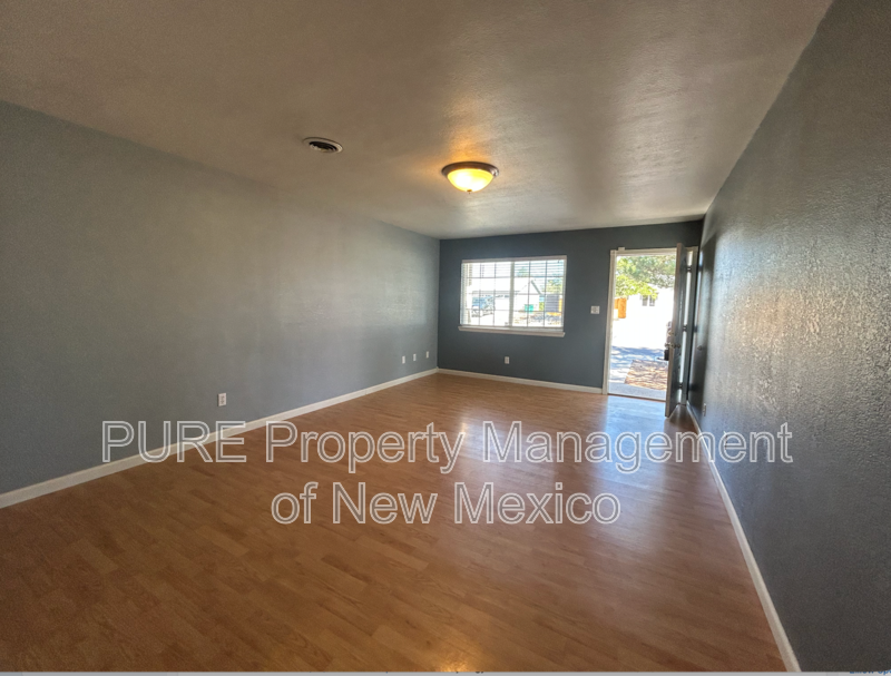 5525 Alder St - Photo 2 of 20