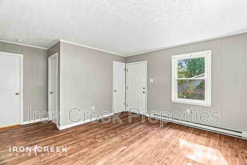 250 Avena Rd #9 - Photo 6 of 19