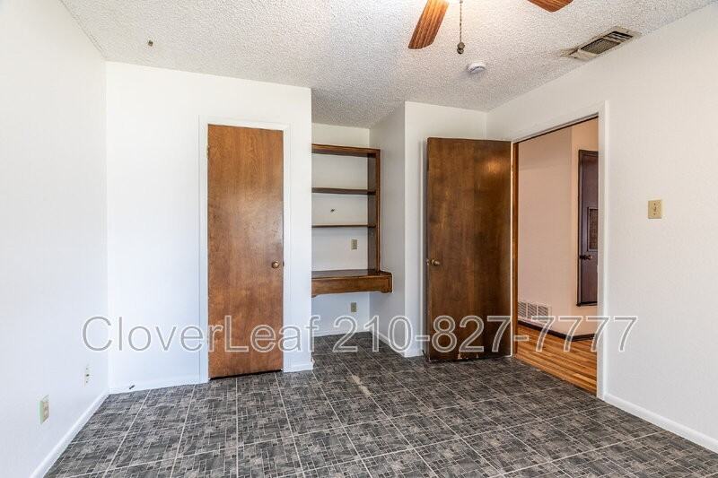 3503 Clearfield Dr - Photo 7 of 38