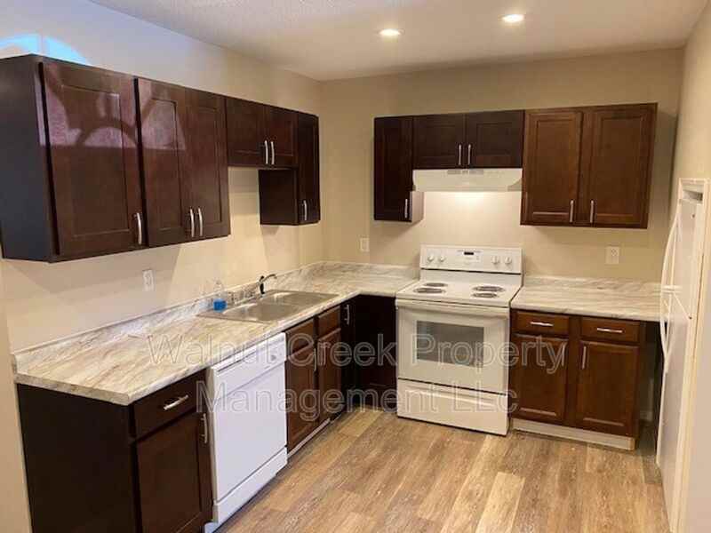 808 East Erie Down - Photo 5 of 13