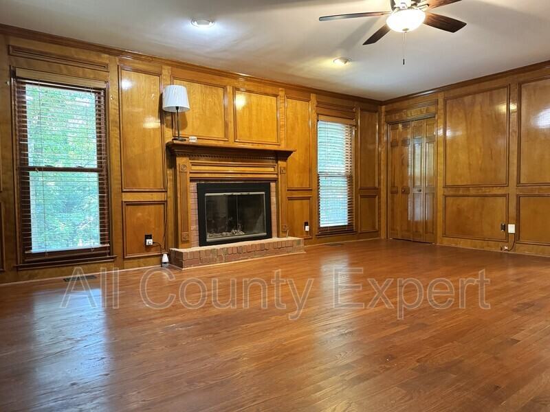 11820 Highland Colony Dr - Photo 7 of 42