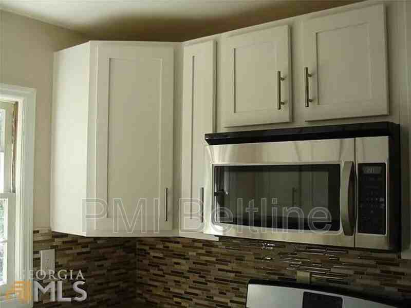 2881 Monterey Dr - Photo 5 of 11