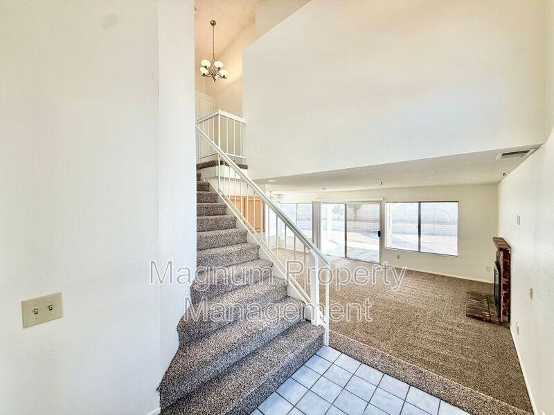 16309 Silverbirch Rd - Photo 5 of 33