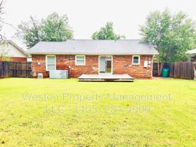 2725 Nw 64th St - Photo 1 of 1