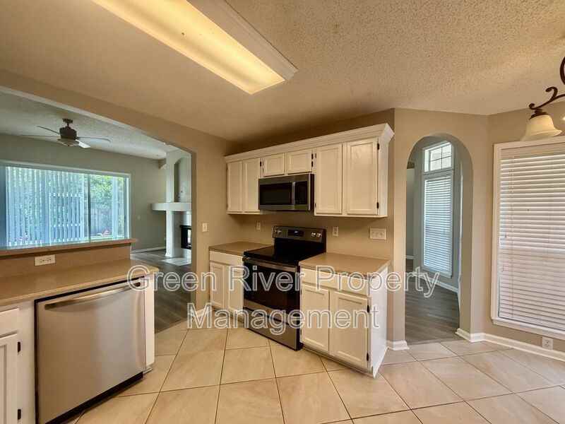 1523 Quail Wood Ct - Photo 5 of 42