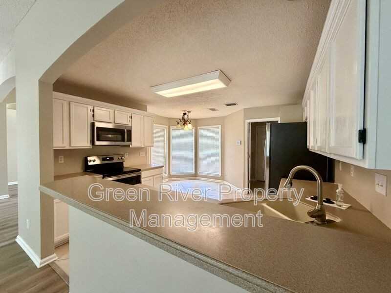 1523 Quail Wood Ct - Photo 6 of 42