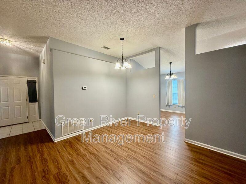 1976 Harbor Island Dr - Photo 6 of 37
