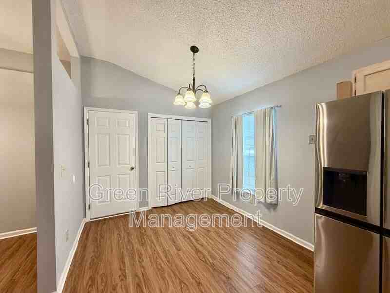 1976 Harbor Island Dr - Photo 7 of 37