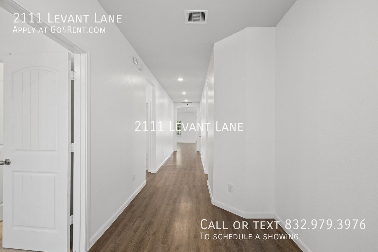 2111 Levant Ln - Photo 3 of 18