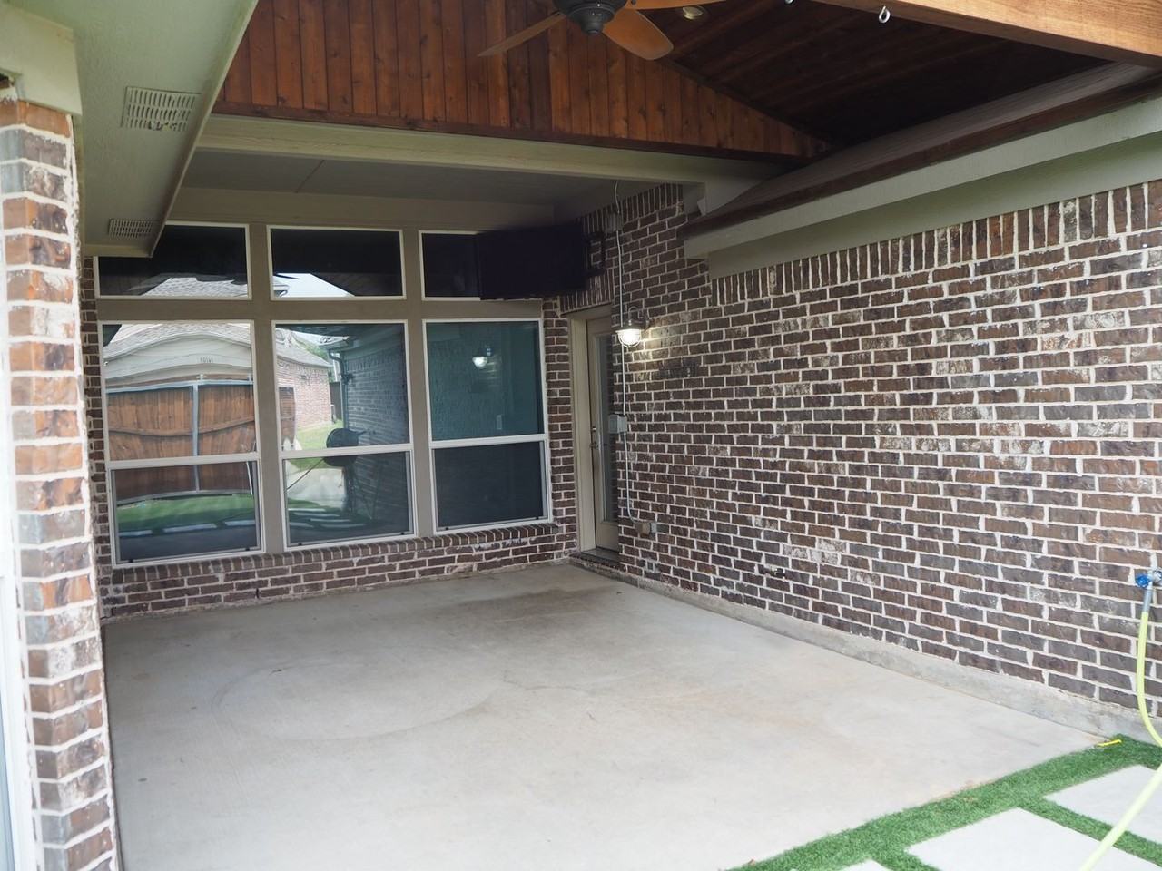14012 Badger Creek Dr - Photo 6 of 43